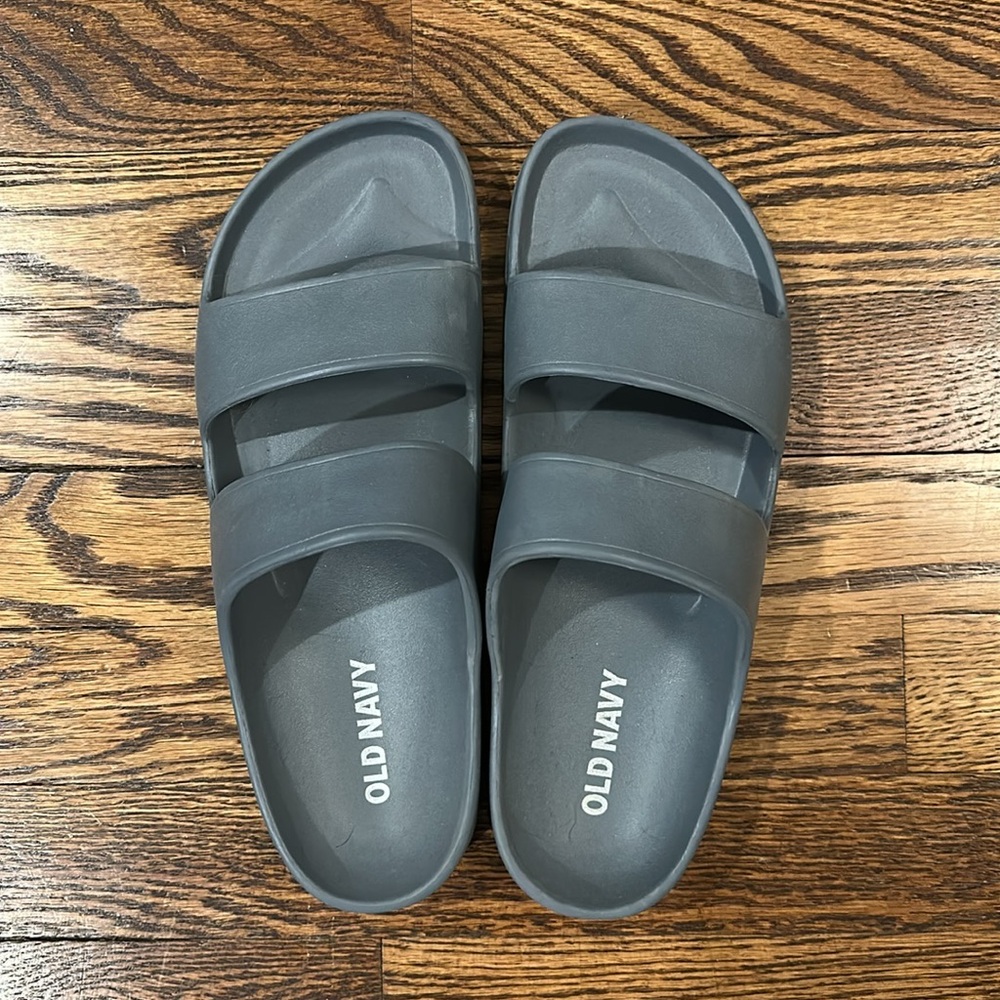 Old Navy Gray EVA Slide Sandals